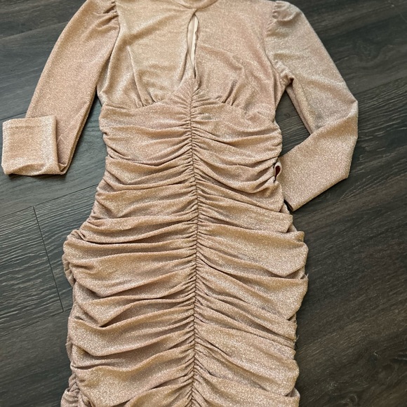 A glamozon dress in size large. - Picture 1 of 4